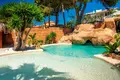 Villa de tres dormitorios 232 m² Alfaz del Pi, Španjolska