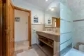 3 bedroom house 143 m² Dos Hermanas, Spain