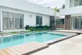 Квартира 4 спальни 450 м² Си Сунтон, Таиланд