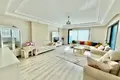 Квартира 5 комнат 220 м² Мезитли, Турция