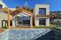 5 bedroom villa 237 m² Gumusluk, Turkey