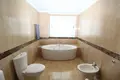 Квартира 4 спальни 220 м² Марбелья, Испания