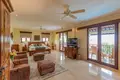 4-Schlafzimmer-Villa 1 157 m² Gianyar, Indonesien