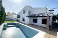 Haus 3 Schlafzimmer 173 m² Dos Hermanas, Spanien