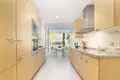 2 bedroom apartment 120 m² Marbella, Spain