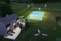 Dom 6 pokojów 290 m² Opcina Pican, Chorwacja