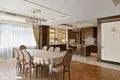 Ferienhaus 7 Schlafzimmer 868 m² Rajon Odinzowo, Russland