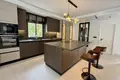 Haus 5 Schlafzimmer 360 m² Marbella, Spanien