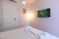 Apartamento vacacional de lujo en alquiler diario junto a la playa y con piscina en Radhima Vlora, Albania
