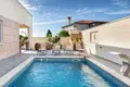 5 bedroom villa 360 m² Galizana, Croatia