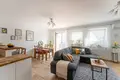 5 room apartment 129 m² Marki, Poland