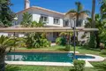 4 bedroom house 388 m² Artola, Spain