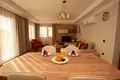 Квартира 6 комнат 240 м² Араклы, Турция