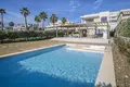 5-Zimmer-Villa 370 m² Estepona, Spanien