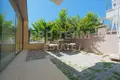 Apartamenty wielopoziomowe 5 pokojów 220 m² Muratpasa, Turcja