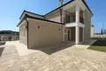 4-Schlafzimmer-Villa 250 m² Umag, Kroatien