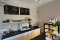 Commercial property 1 room 38 m² in Warsaw, Poland
