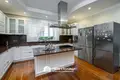7 room house 500 m² in Minsk, Belarus
