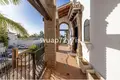 Haus 5 Schlafzimmer 317 m² Dos Hermanas, Spanien