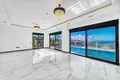 Villa de 4 dormitorios 300 m² Kargicak, Turquía