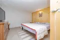 Villa de tres dormitorios 33 000 m² Castel dArio, Italia