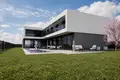 Villa 8 rooms  Theresienfeld, Austria