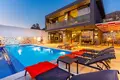 5 bedroom villa 400 m² Kalkan, Turkey