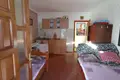 Дом 9 спален 220 м² Сутоморе, Черногория