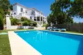 Haus 3 Schlafzimmer 254 m² Dos Hermanas, Spanien