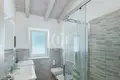 Mieszkanie 18 pokojów 650 m² Soiano del Lago, Włochy