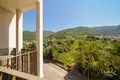 Квартира 2 спальни 91 м² Тиват, Черногория