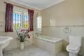 4 bedroom house 343 m² Dos Hermanas, Spain