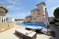 5-Schlafzimmer-Villa 187 m² Orihuela, Spanien
