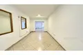 Office 1 room 88 m² in Tirana Municipality, Albania