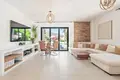 6 bedroom house 243 m² Dos Hermanas, Spain