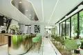 Complejo residencial Premier residential complex with a huge swimming pool and lush green areas in Suan Luang, Bangkok, Thailand