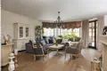 4 bedroom house 248 m² Dziekanow Polski, Poland