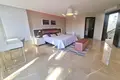 5-Schlafzimmer-Villa 810 m² lAlfas del Pi, Spanien