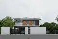 5 bedroom apartment  Si Sunthon, Thailand