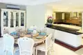 5 bedroom apartment 570 m² Si Sunthon, Thailand