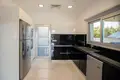 Mieszkanie 4 pokoi 275 m² Agios Tychonas, Cypr