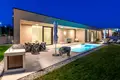 4-Schlafzimmer-Villa 241 m² Poreč, Kroatien