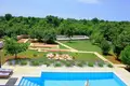 Dom 4 pokoi 294 m² Pula, Chorwacja