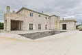 5 bedroom house 1 m² Grad Porec, Croatia