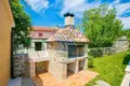 4 bedroom house 240 m² Mihelici, Croatia