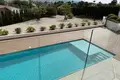 villa de 5 dormitorios 450 m² Alfaz del Pi, Španjolska