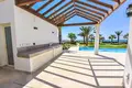 Casa 6 habitaciones 800 m² Pervolia, Chipre