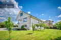 Casa 240 m² Karmelava, Lituania