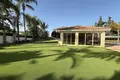 5-Schlafzimmer-Villa 550 m² Germasogeia, Zypern