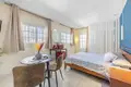 Haus 5 Schlafzimmer 504 m² Dos Hermanas, Spanien